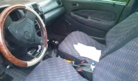 Mazda 323 1999, un sedán en venta en Santiago, Veraguas